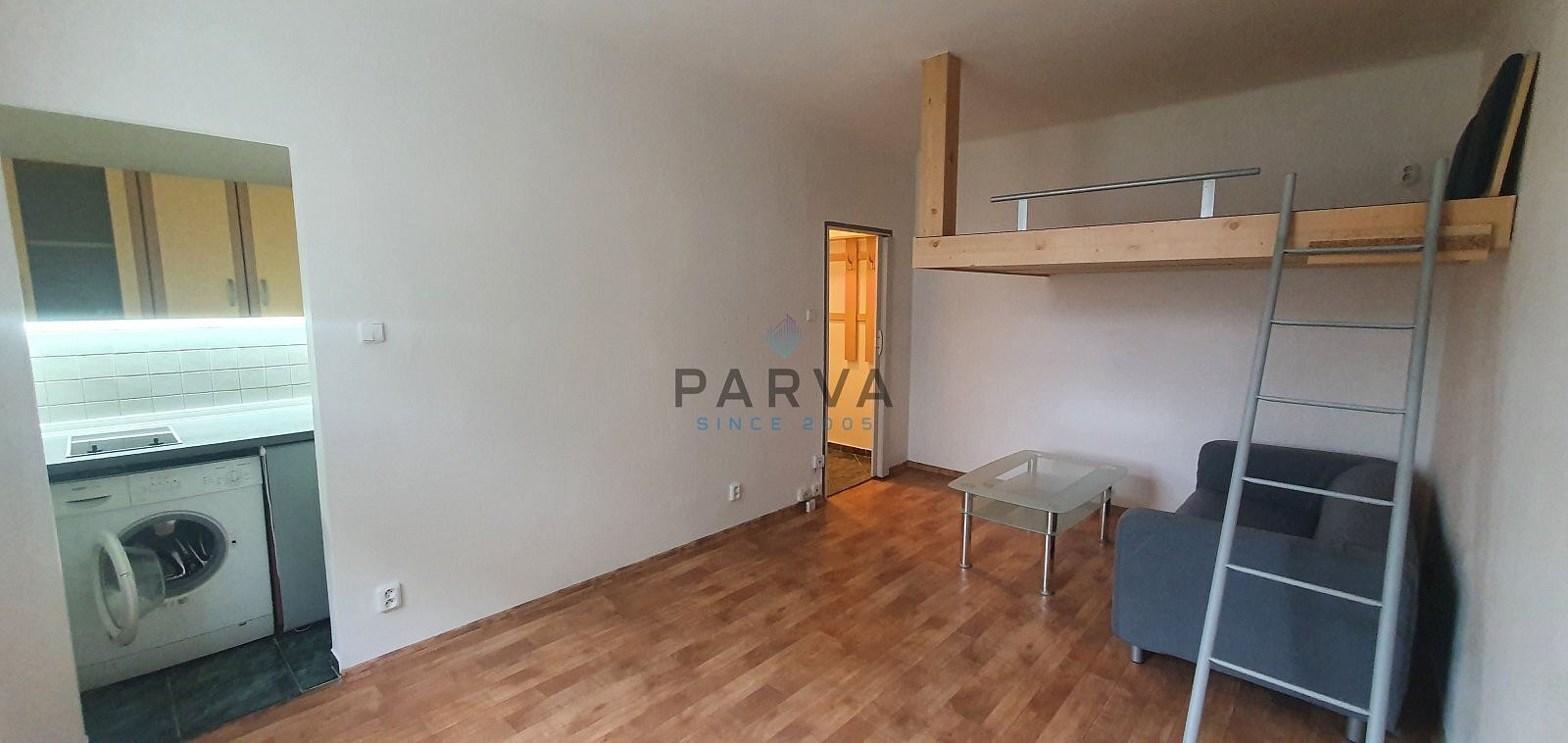 Pronájem bytu 1+kk 20 m² — photo 3