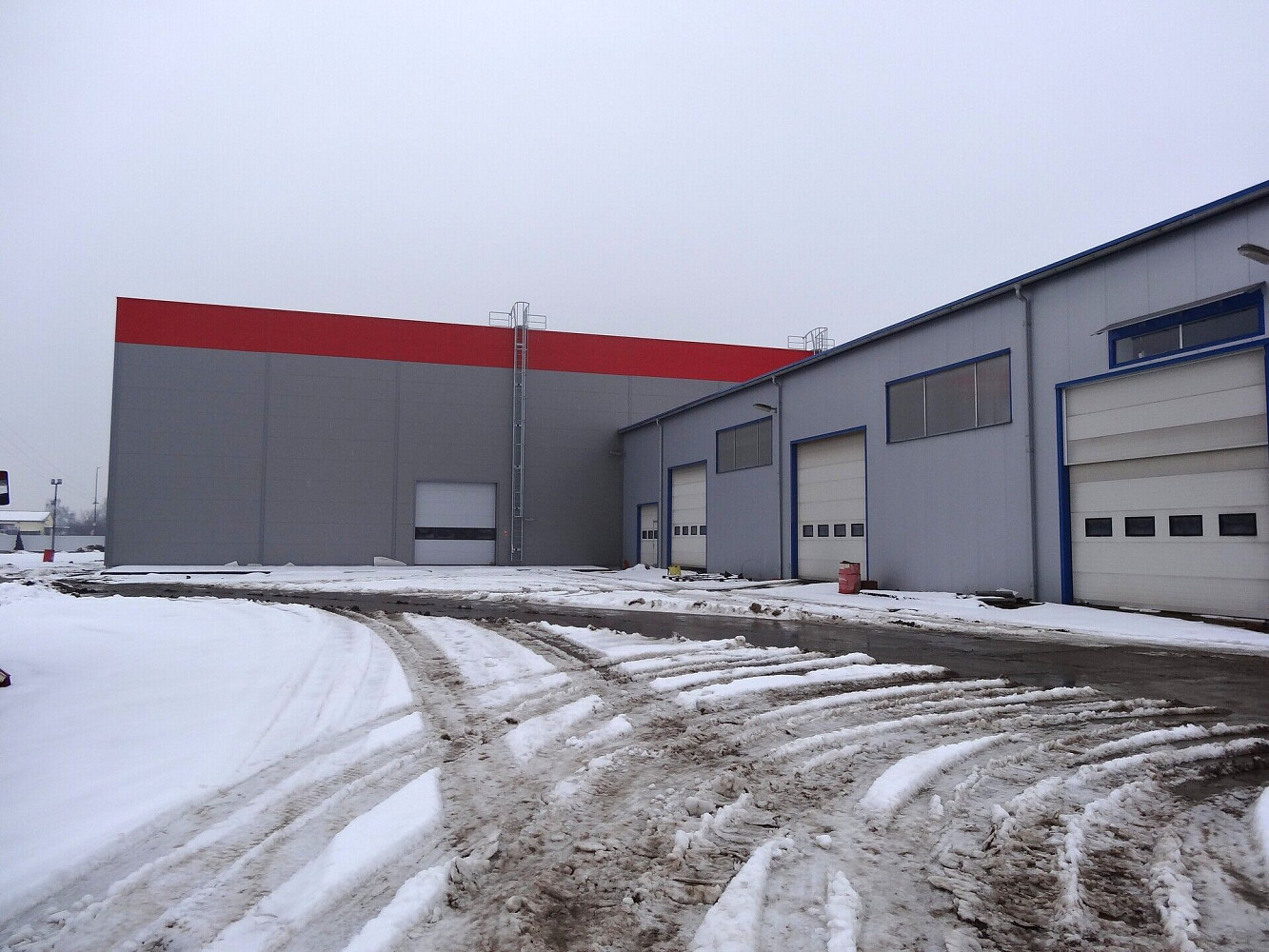Pronájem skladovacích prostor 1 800 m² – fotografie 4