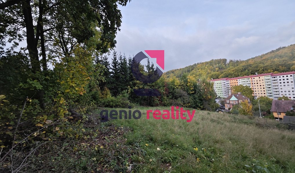Prodej zahrady 1 207 m², Dubí – náhled fotky 2