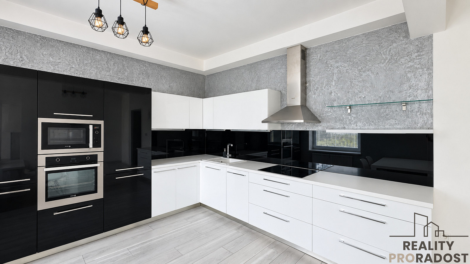 Pronájem bytu 2+kk 55 m²