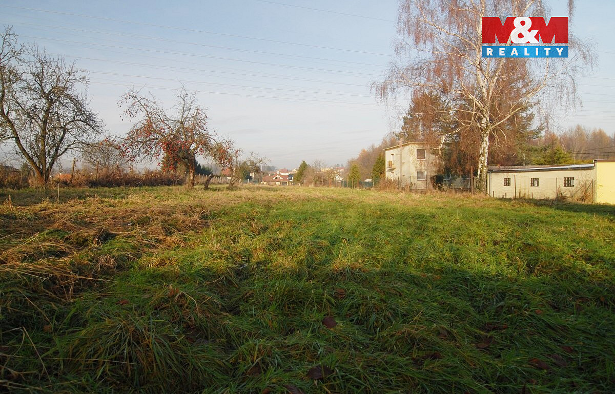 Prodej stavebního pozemku 1 877 m² – pohled 2