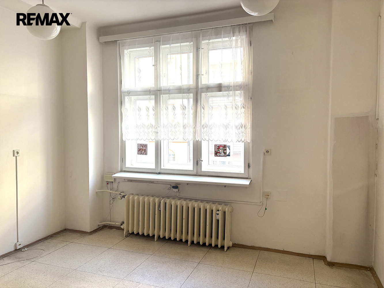 Pronájem komerčního objektu (jiného typu) 41 m²