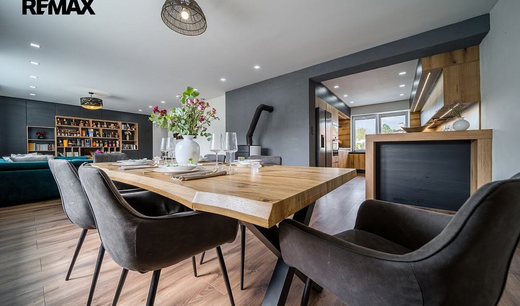 Prodej domu 290 m² s pozemkem 671 m², Ratíškovice – náhled fotky 4