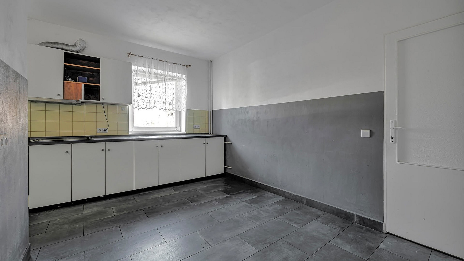 Prodej domu 326 m² s pozemkem 995 m² – pohled 6