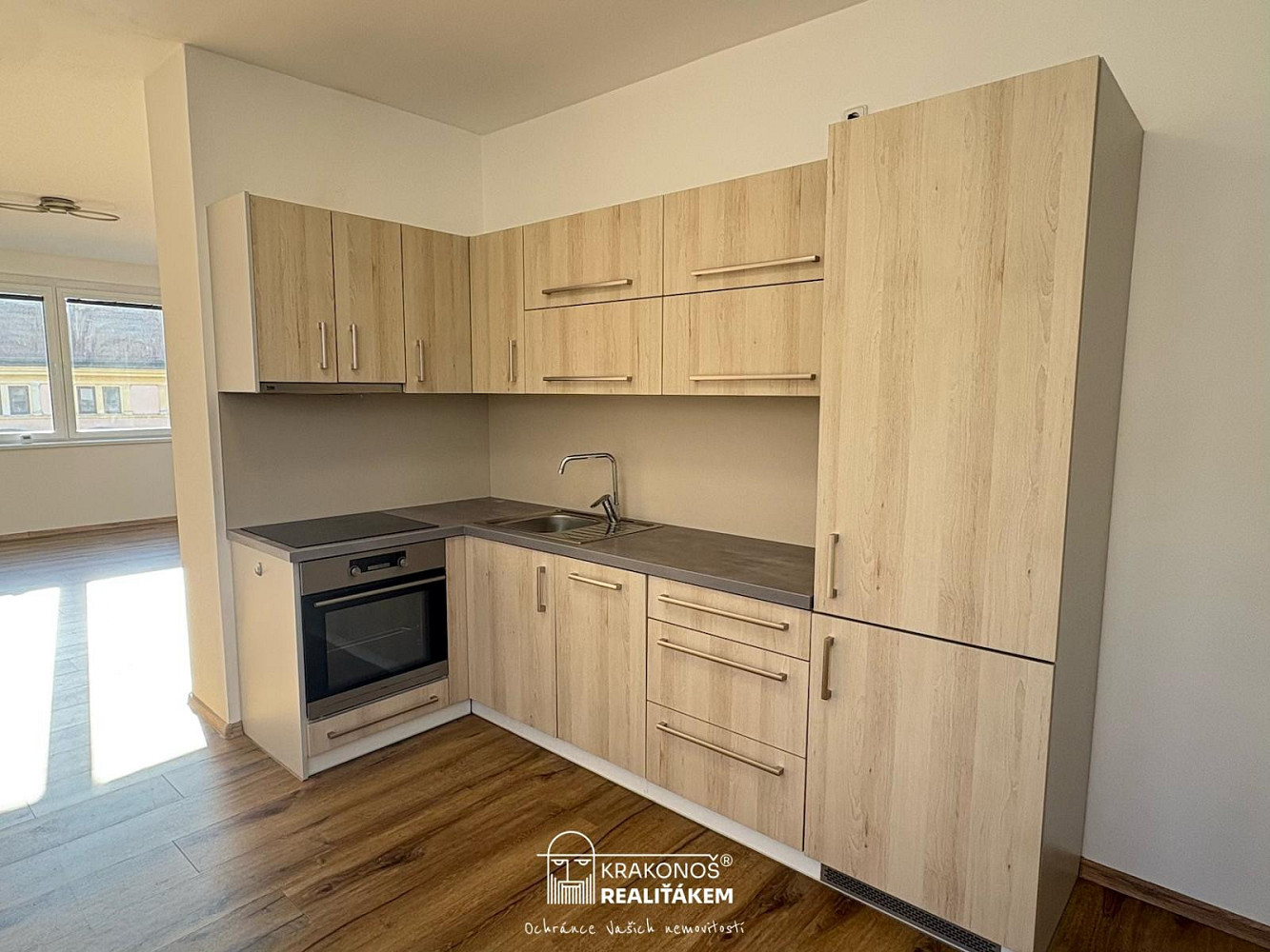 Pronájem bytu 2+kk 55 m² – fotografie 3