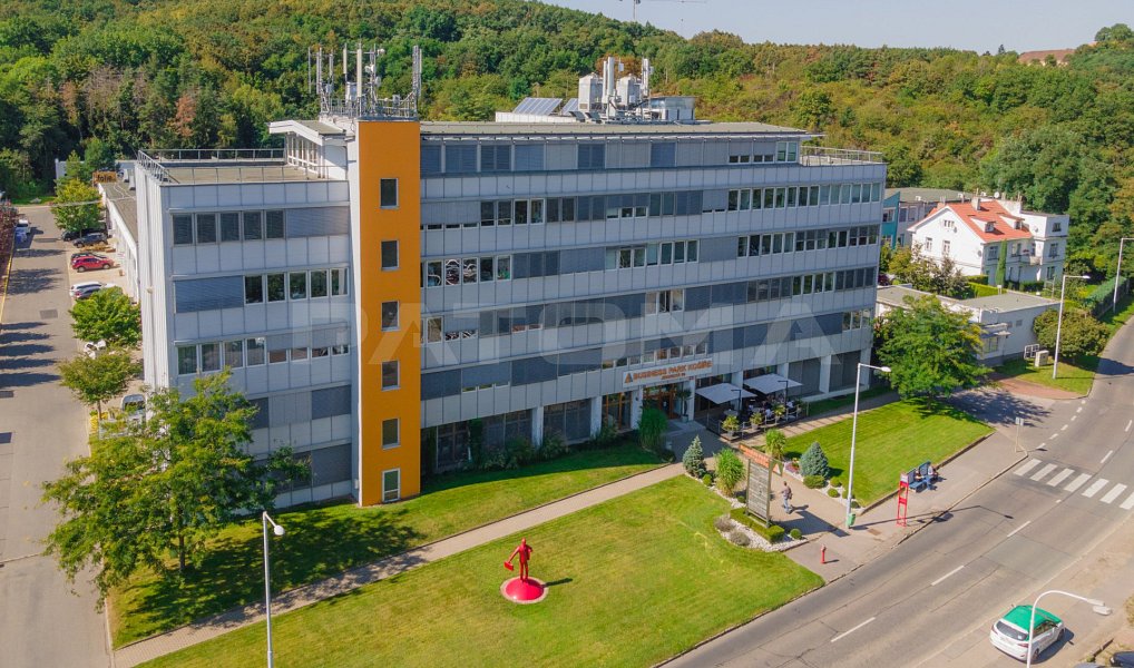 Pronájem kanceláře 257 m², Praha – náhled fotky 23