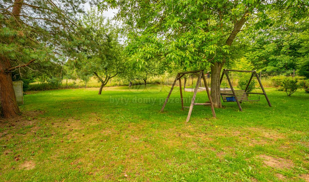 Prodej domu 140 m² s pozemkem 2 049 m², Chabeřice – náhled fotky 4