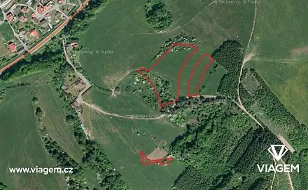 Prodej pole 1 403 m², Lhota u Vsetína, okres Vsetín