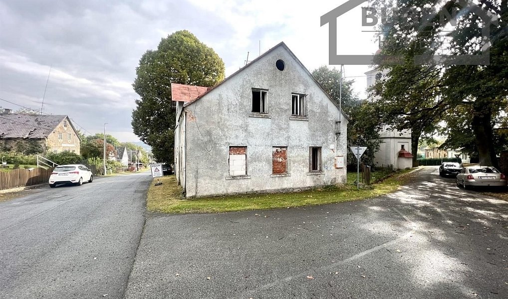 Prodej domu 170 m² s pozemkem 558 m², Lesná – náhled fotky 30