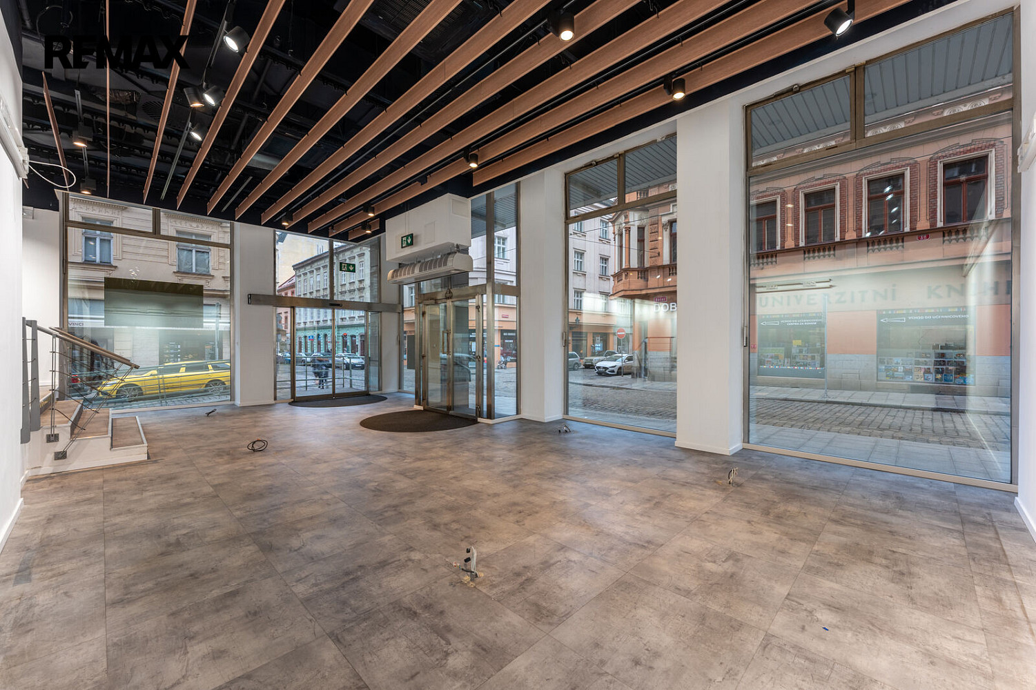 Pronájem obchodního prostoru 182m² v samotném centru Plzně - roh ul. Solní a Sedláčkova – pohled 3
