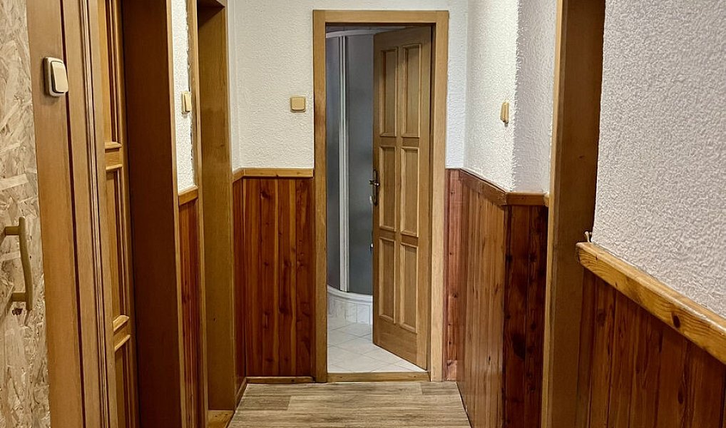 Prodej domu 200 m² s pozemkem 1 192 m², Valašská Bystřice – náhled fotky 24