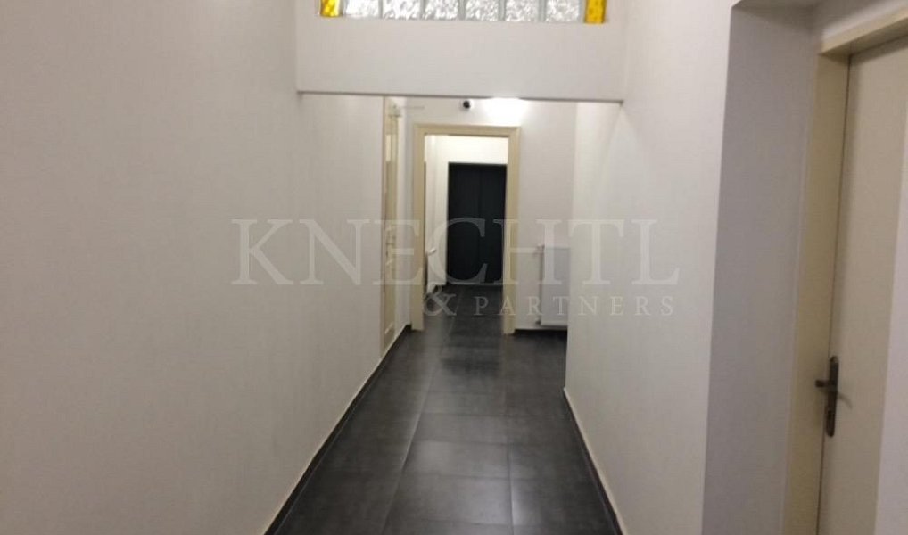 Pronájem kanceláře 41 m², Ostrov – náhled fotky 13