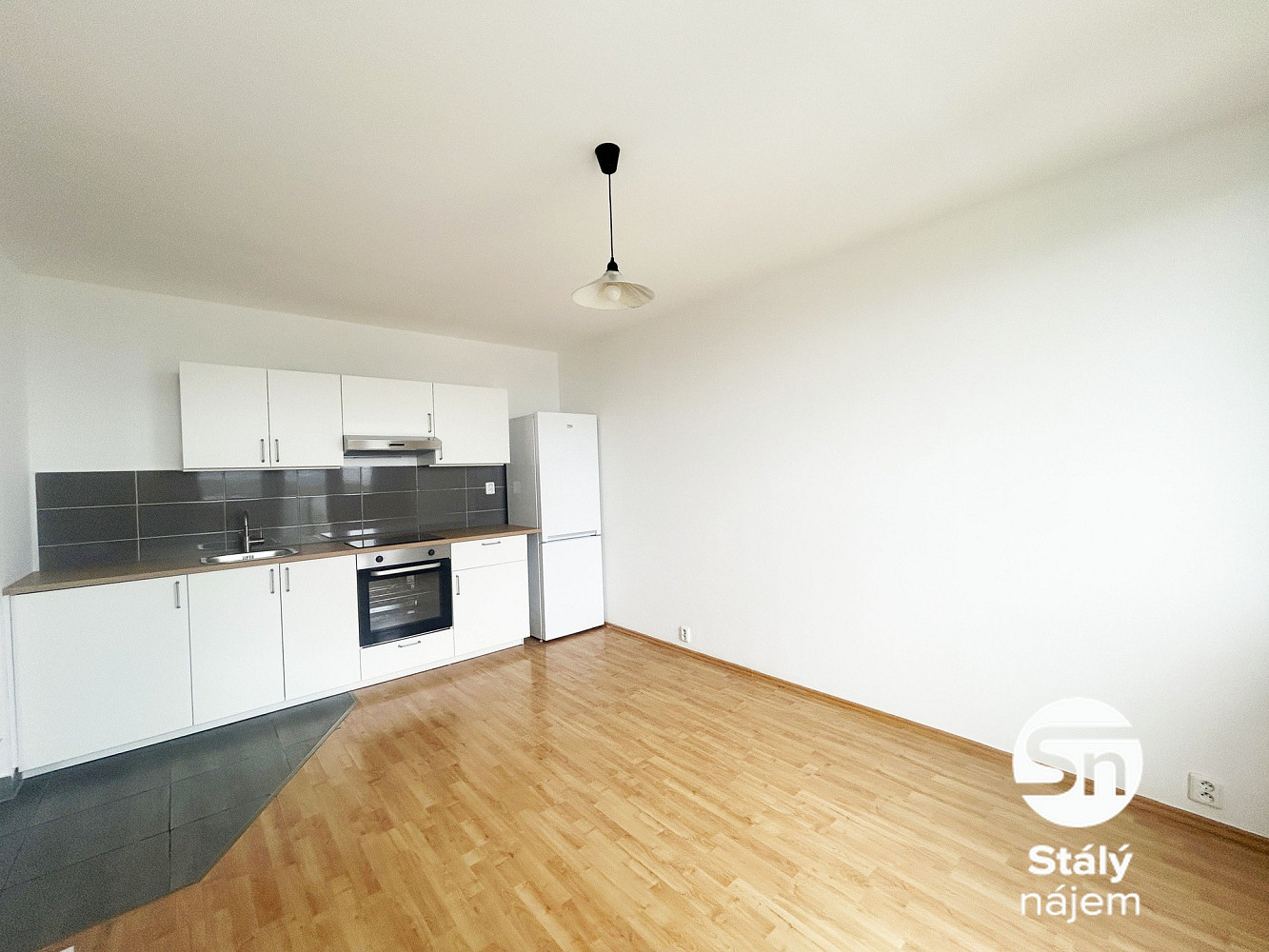 Pronájem bytu 2+kk 33 m² – fotografie 4