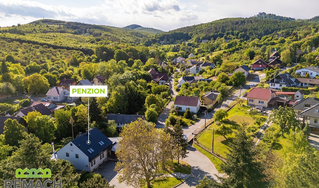 Prodej ubytovacího objektu 320 m², Buchlovice – náhled fotky 23
