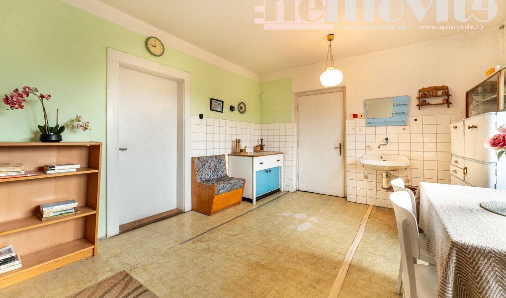 Prodej domu 153 m² s pozemkem 961 m², Týnec nad Labem – náhled fotky 11