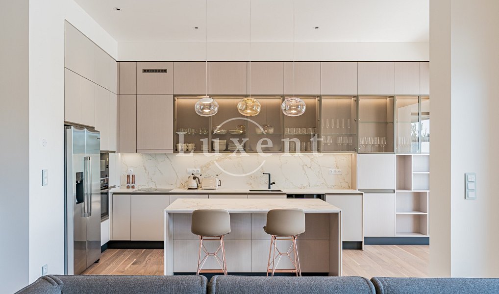 Pronájem bytu 3+kk 145 m², Praha – náhled fotky 2