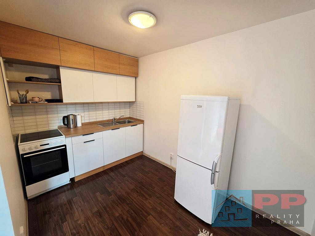 Pronájem bytu 1+kk 30 m²