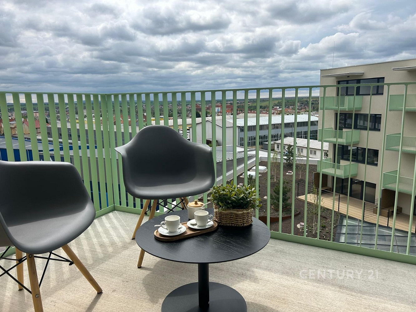 Pronájem bytu 1+kk 34 m² — photo 2