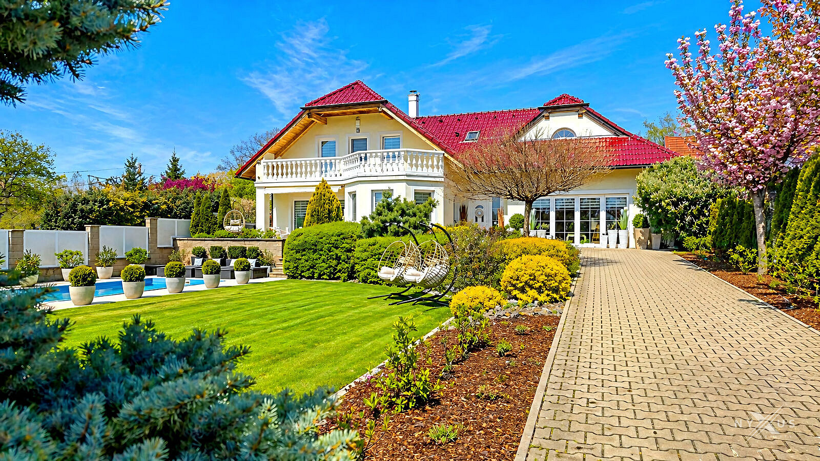 Prodej domu 323 m² s pozemkem 1 018 m²