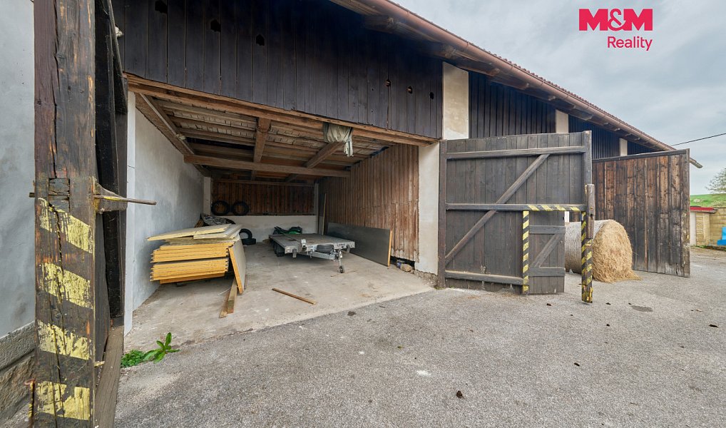 Pronájem výrobních prostor 453 m², Dubenec – náhled fotky 10