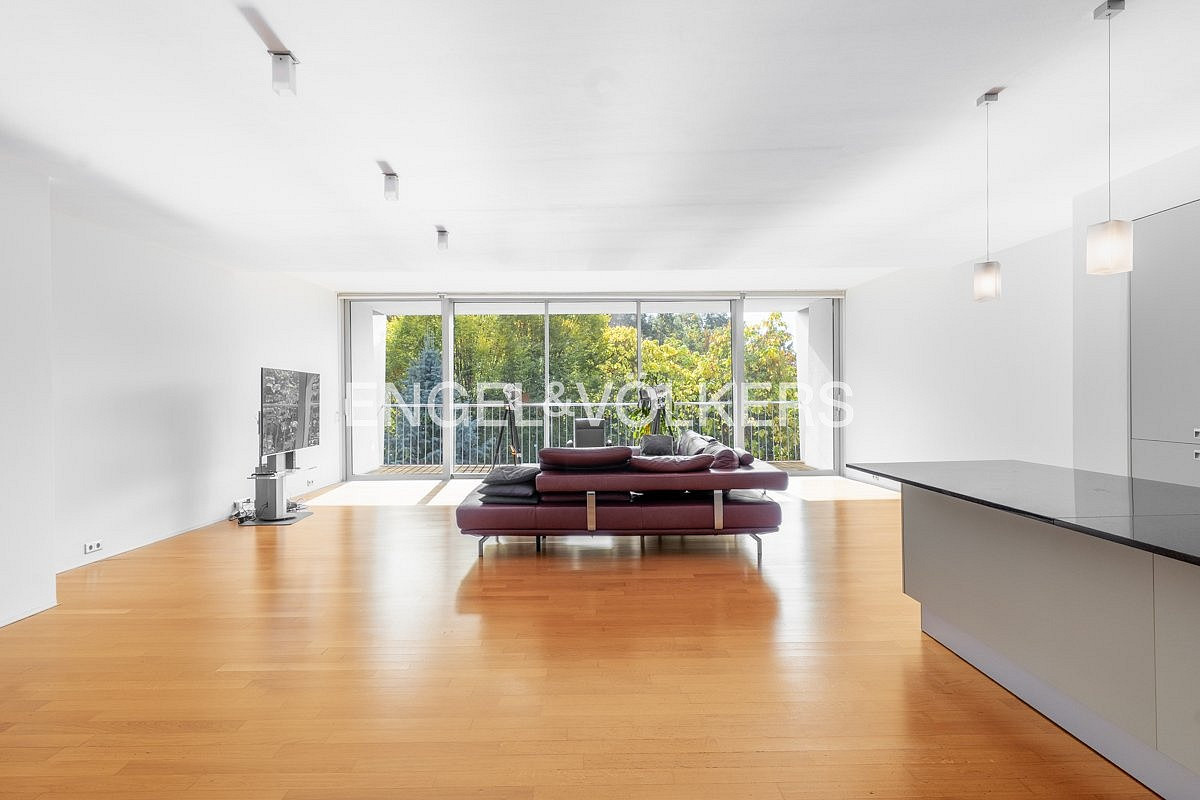 Pronájem bytu 4+kk 180 m²