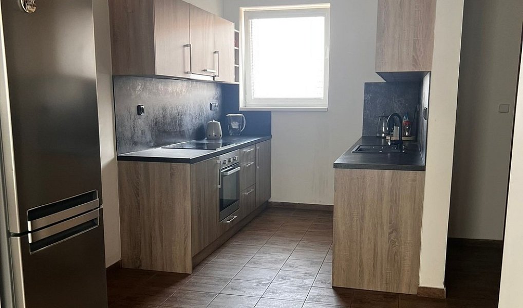 Pronájem bytu 3+kk 90 m², Kladno – náhled fotky 2