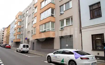 Pronájem garážového stání, Praha 9, ul. Kurta Konráda, Kurta Konráda, Praha 9 - Libeň