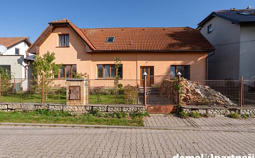 Prodej domu 226 m² s pozemkem 648 m², Javorová, Dobronín, okres Jihlava