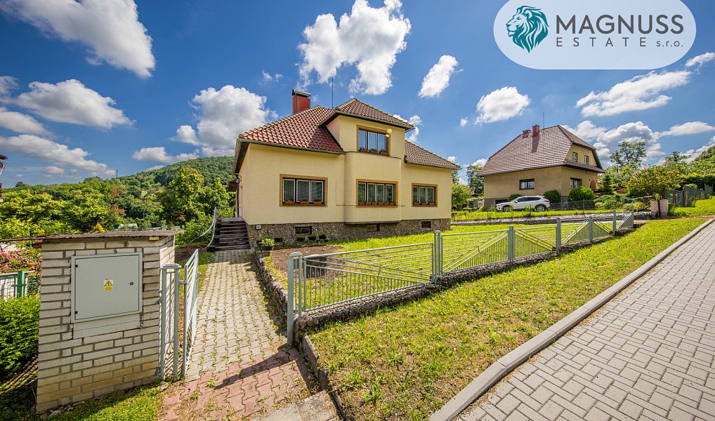 Prodej domu 297 m² s pozemkem 2 112 m², Hranice – náhled fotky 3