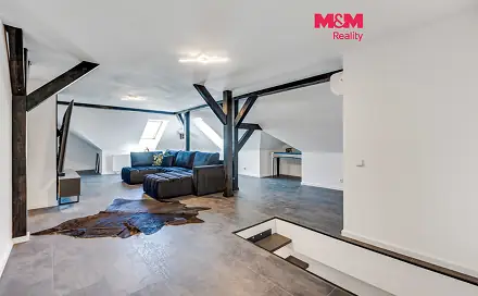 Prodej bytu 4+kk 141 m², Na Lucberku, Králův Dvůr - Levín, okres Beroun