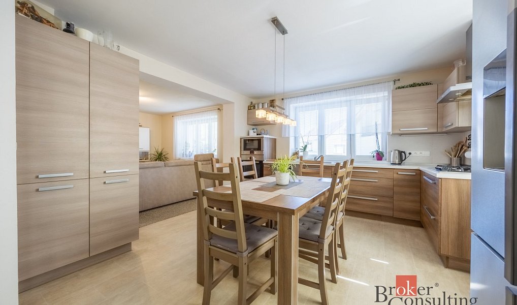 Prodej domu 126 m² s pozemkem 1 880 m², Pardubice – náhled fotky 5