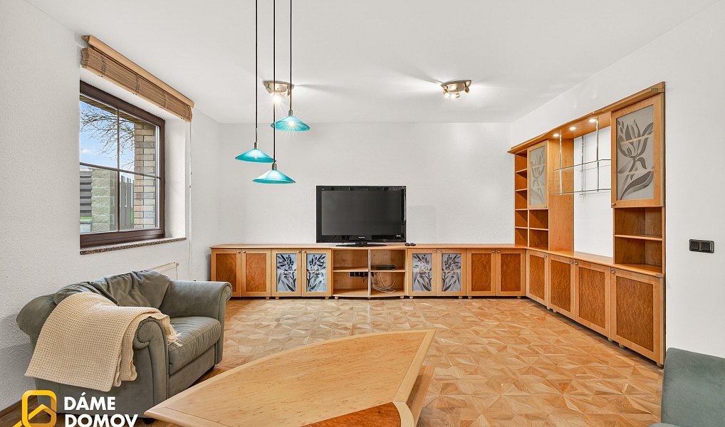 Prodej domu 250 m² s pozemkem 560 m², Zlín – náhled fotky 5