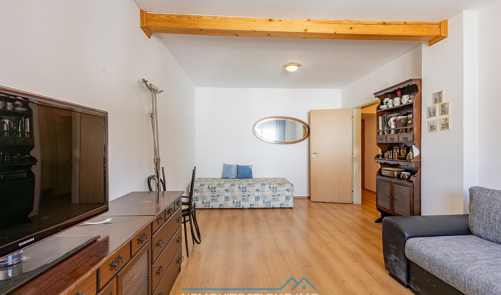 Prodej domu 350 m² s pozemkem 868 m², Jevišovice – náhled fotky 11