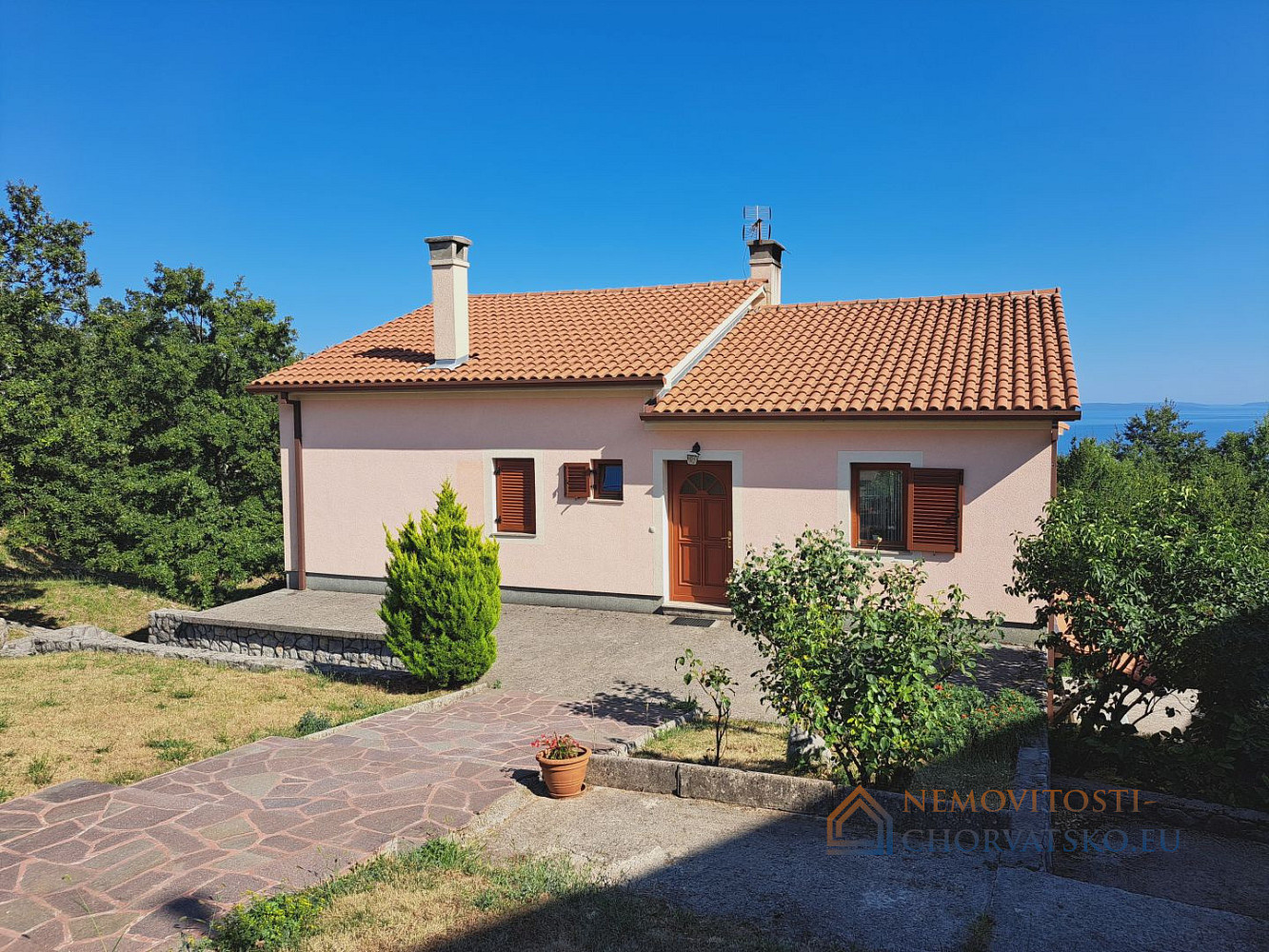 Prodej domu 400 m² s pozemkem 1 500 m² - Aanzicht 2