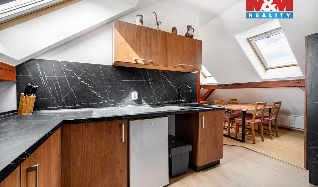 Pronájem bytu 3+kk 69 m², Dolní Morava – náhled fotky 2