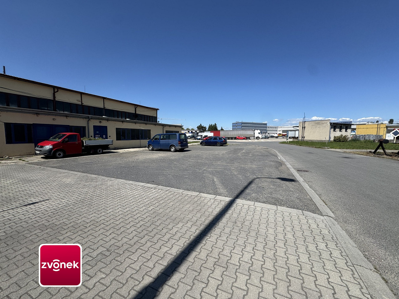 Pronájem pozemku 352 m²