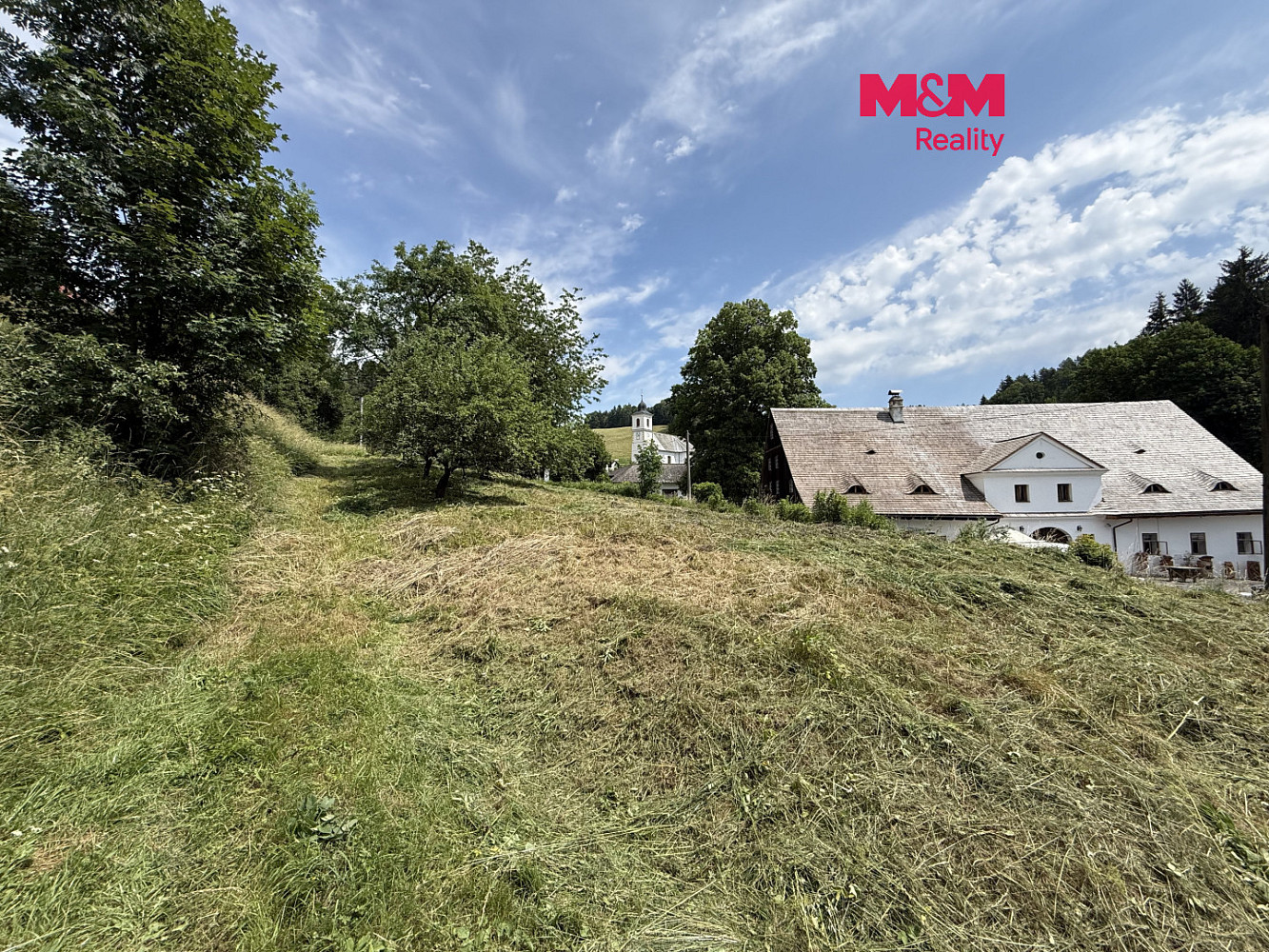 Prodej stavebního pozemku 1 595 m²