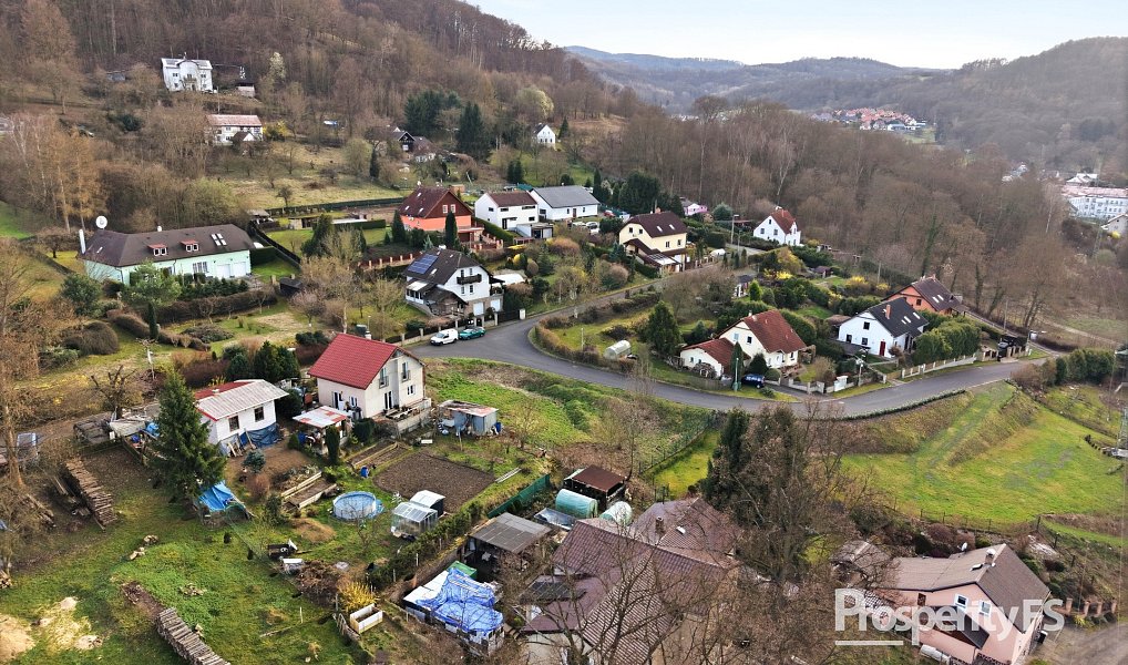 Prodej stavebního pozemku 728 m², Velké Březno – náhled fotky 13