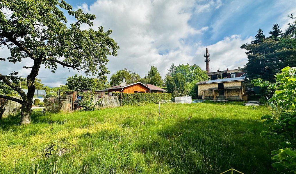 Prodej zahrady 432 m², Dubí – náhled fotky 2