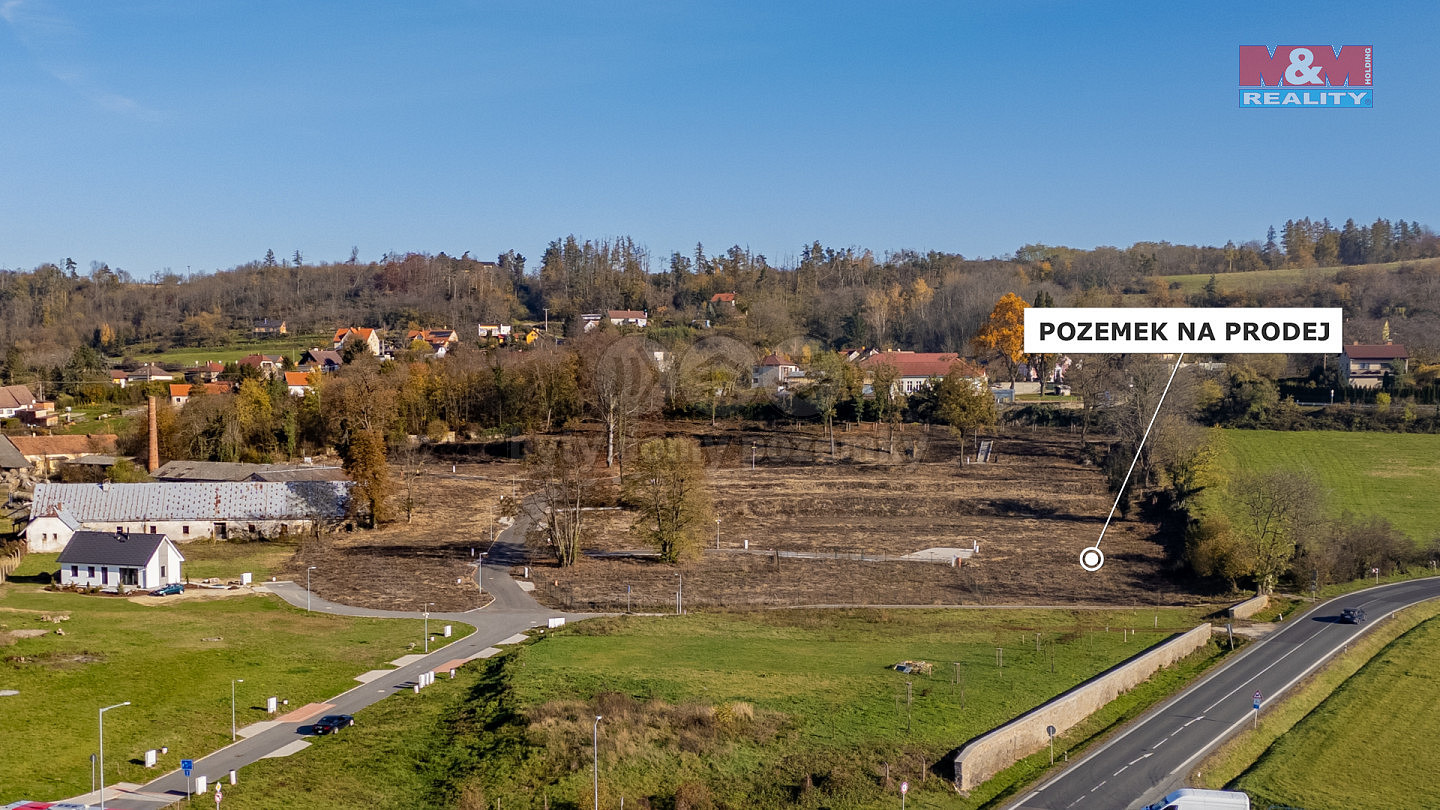 Prodej stavebního pozemku 781 m² — photo 2