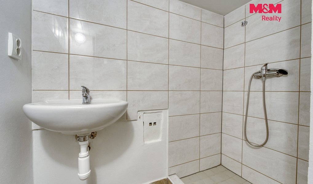 Prodej chaty/chalupy 70 m² s pozemkem 55 m², Čerňovice – náhled fotky 16