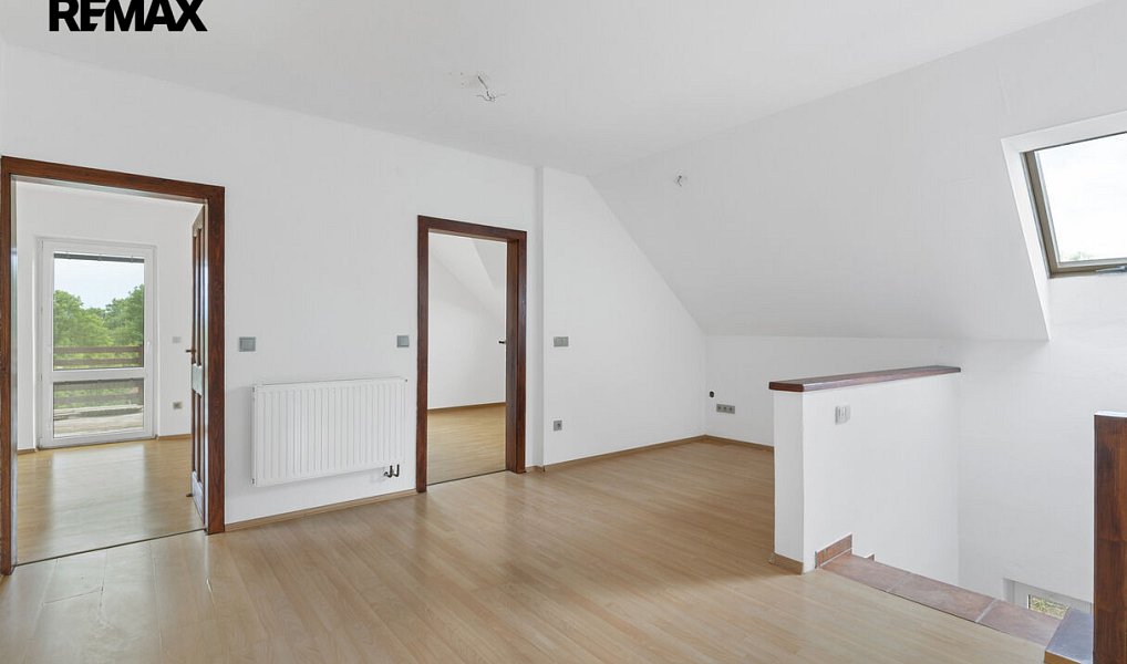 Prodej domu 170 m² s pozemkem 121 m², Hrejkovice – náhled fotky 23