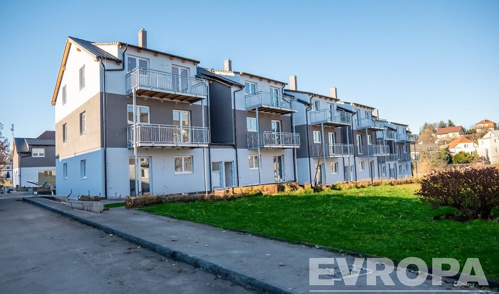 Prodej bytu 3+kk 80 m², Vochov – náhled fotky 17