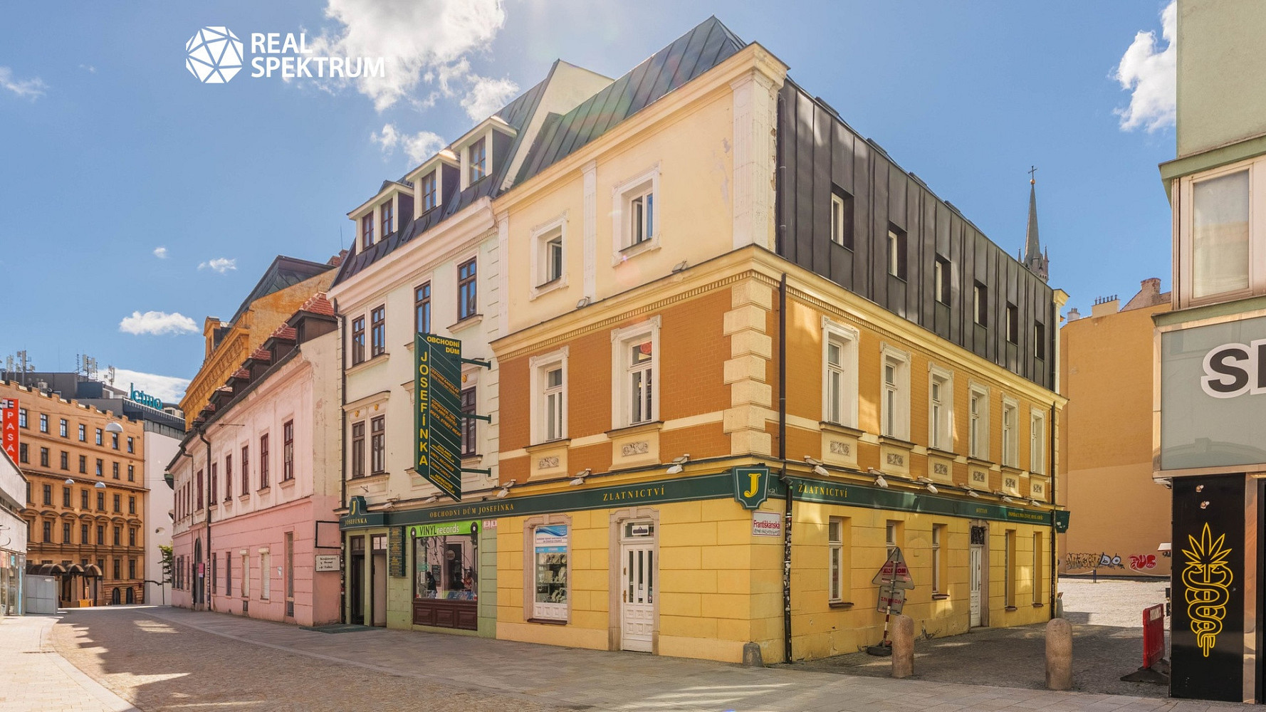 Prodej nájemního domu, činžáku 915 m²