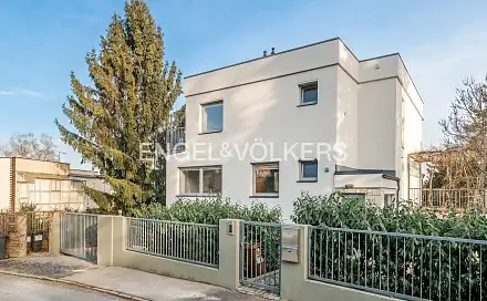 Prodej domu 318 m² s pozemkem 747 m², Filmařská, Praha 5 - Hlubočepy