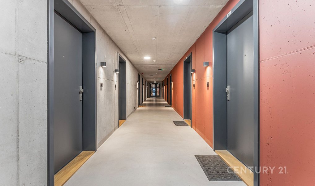 Prodej bytu 1+kk 42 m², Praha – náhled fotky 8