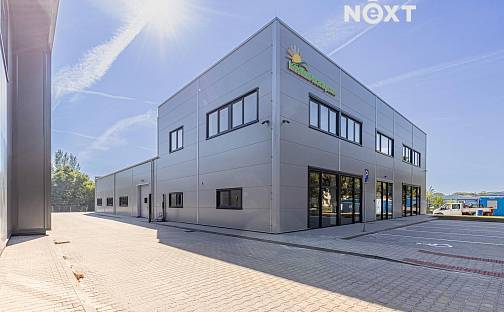 Pronájem kanceláře 140 m², Milovice