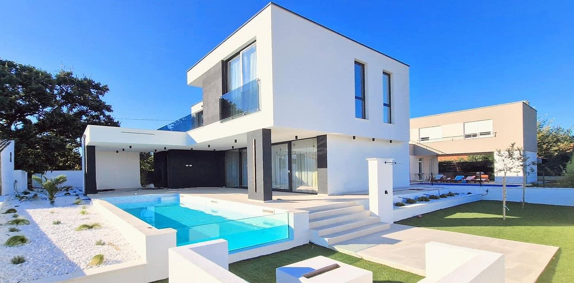Prodej domu 240 m² s pozemkem 600 m²