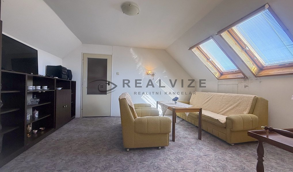Prodej domu 245 m² s pozemkem 655 m², Ševětín – náhled fotky 16
