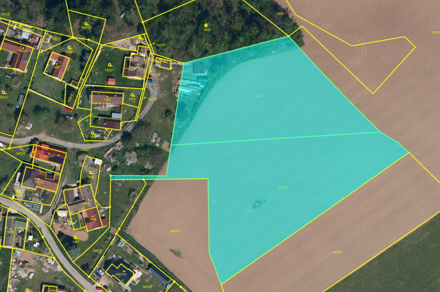 Prodej stavebního pozemku 12 376 m²